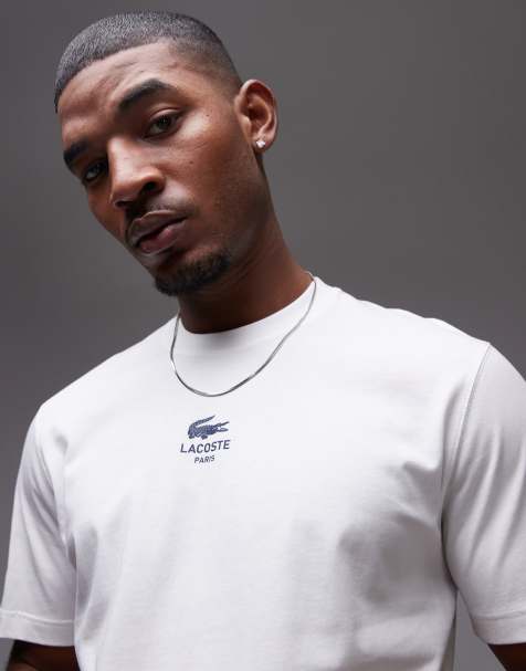 Lacoste – Locker geschnittenes T-Shirt in Weiß mit kleinem mittigem Logoprint - view 1