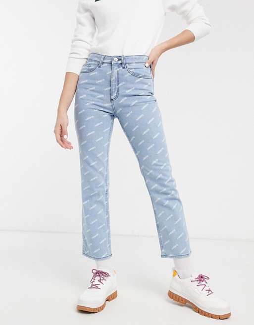 Lacoste logo jeans in lightwash