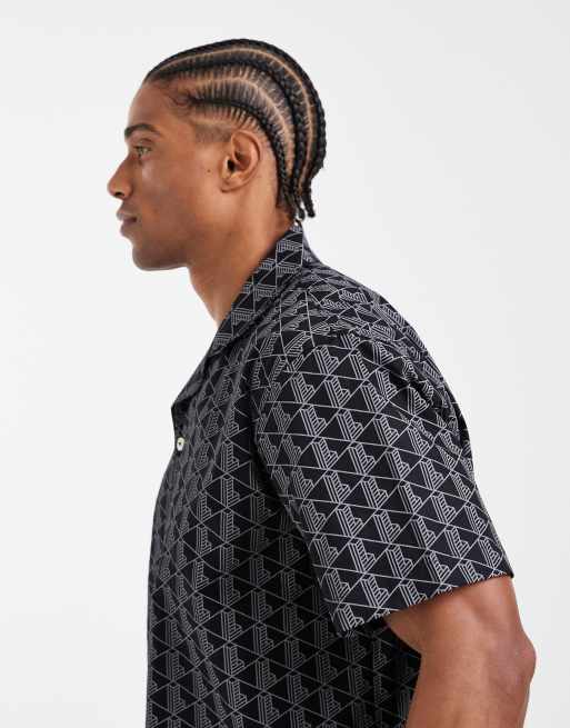 Lacoste – Lounge-Hemd in Schwarz mit Monogramm-Muster, 4 von 5