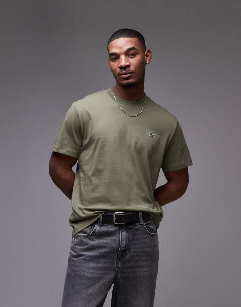 Lacoste – Mittelschweres T-Shirt in Khaki mit kastigem Schnitt - view 1
