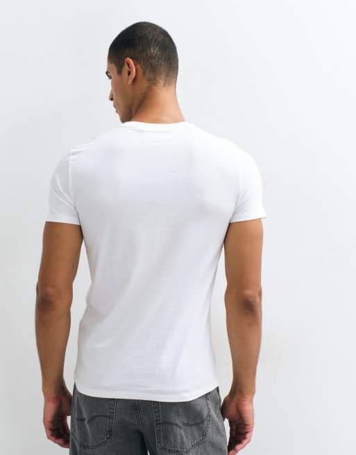 Lacoste Pima logo t-shirt in white, 3 of 5
