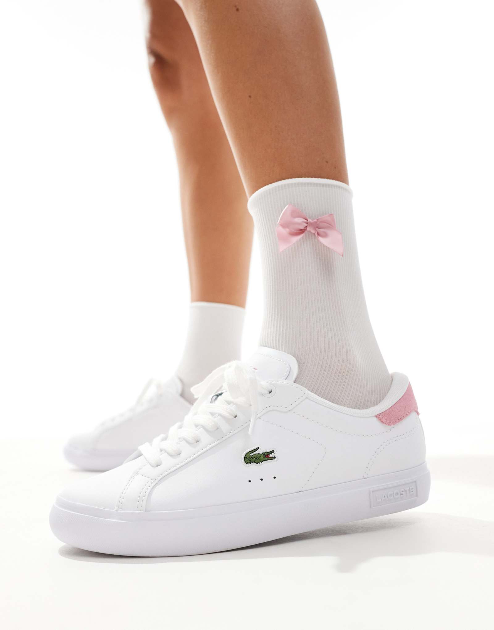 Кроссовки Lacoste powercourt белого/светло-розового цвета 