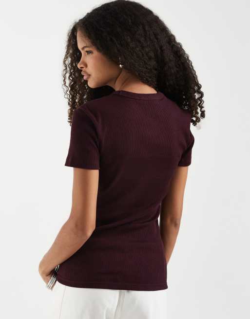Lacoste ribbed cotton t-shirt in burgundy, 4 of 4