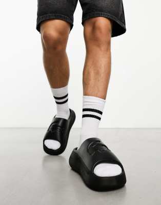 【LACOSTE】Serve 1.0 Sliders ロゴ入り スライダー ♪ Lacoste Lacoste Serve 1.0 sliders in black - Sandals