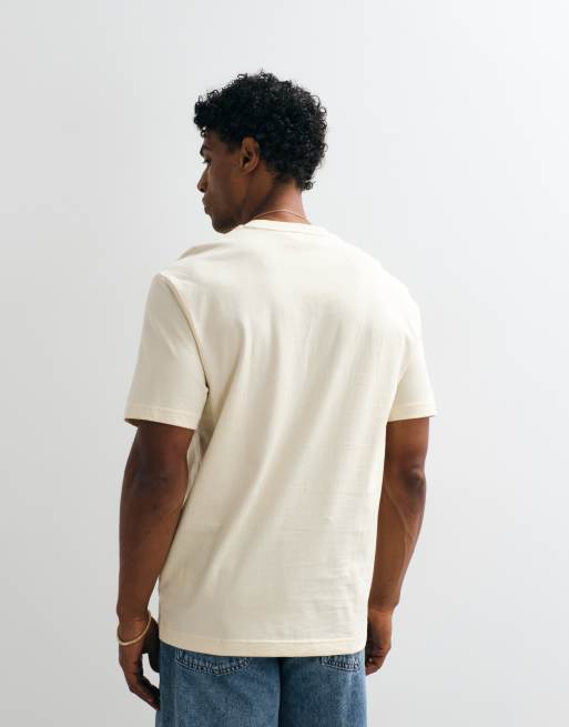 Lacoste t-shirt med korta ärmar och logga i beige, 5 av 5