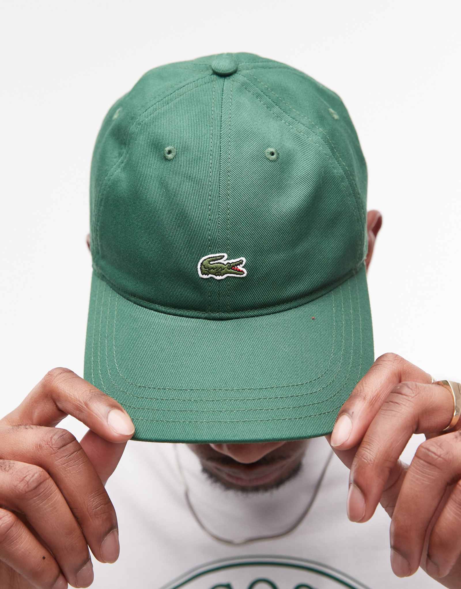 Бейсболка унисекс Lacoste зеленого цвета