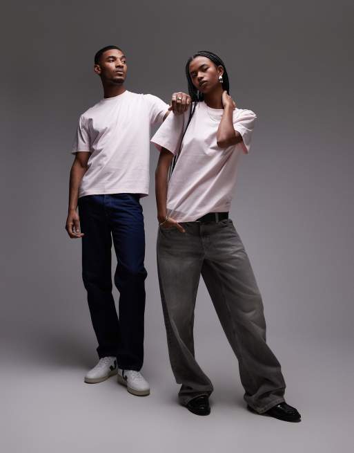 Lacoste unisex relaxed fit t-shirt in pink with central small logo print, 3 of 4