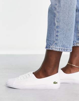 Lacoste – Ziane – Vita sneakers i canvas | ASOS