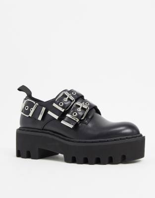 buckle flat shoes