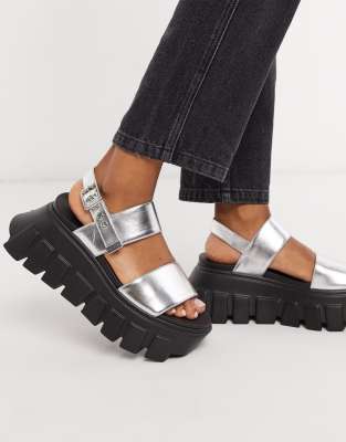 lamoda chunky sandals