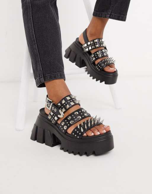 lamoda chunky sandals