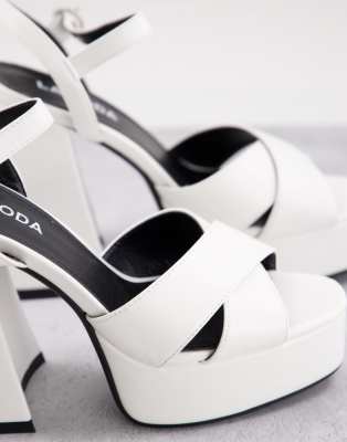lamoda platform sandals