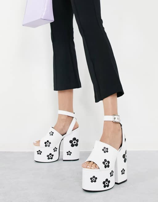 Lamoda - Sandales à plateforme et talon chunky motif pâquerettes - Blanc et noir, 2 de 4