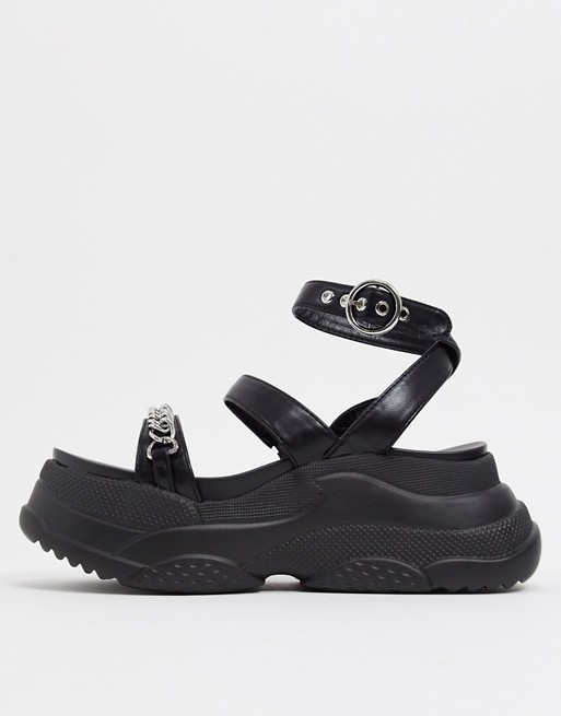 Lamoda sporty chunky sandals with chain in black