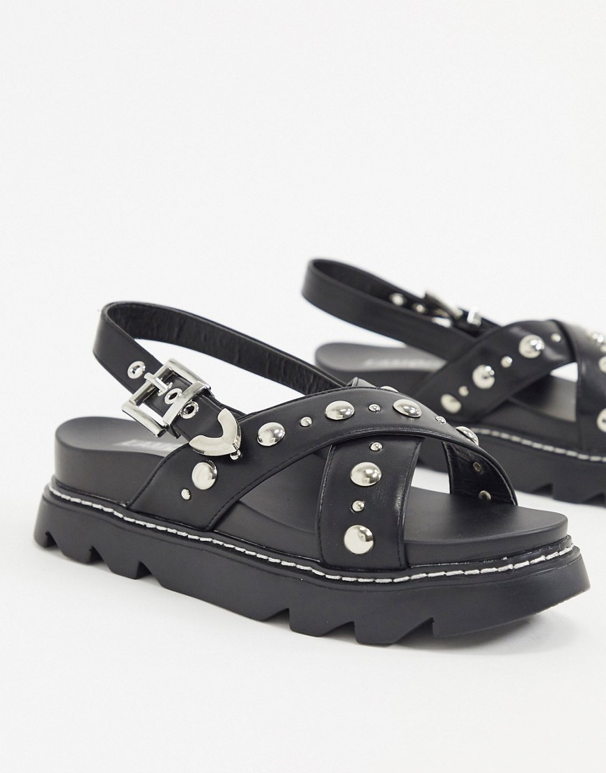 Lamoda – Svarta grova sandaler med nitar