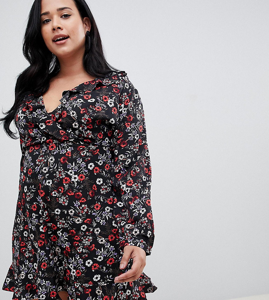 Langærmet slå-om-kjole med flæser og småblomstret print fra Uttam Boutique Plus-multifarvet