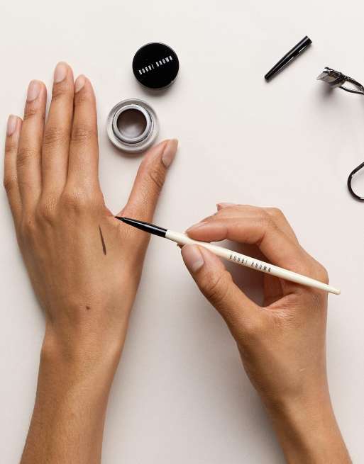 Langtidsholdbar eyeliner gel i farven Chocolate Shimmer Ink fra Bobbi Brown, 4 af 4