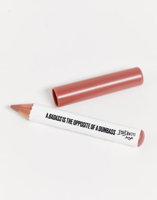Lápiz de labios Beauty Badass Matte tamaño pequeño de UOMA: Tono Angelou, 2 de 4