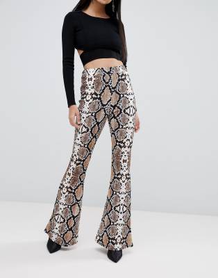 slangenprint flared pants