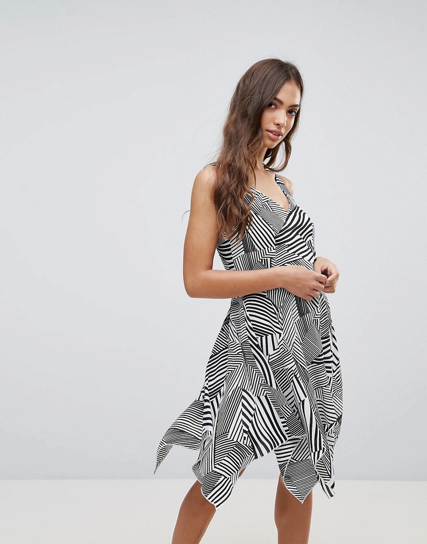 Lavand - kjole med abstrakte linjer-Multi