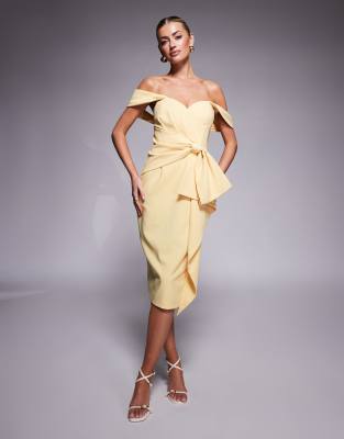 Lavish Alice - Schulterfreies Midikleid in Gelb mit Schleifendetail