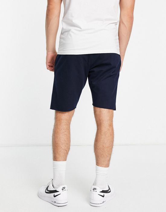 https://images.asos-media.com/products/le-breve-2-pack-raw-edge-jersey-shorts-in-navy-burgundy/202598113-3?$n_550w$&wid=550&fit=constrain