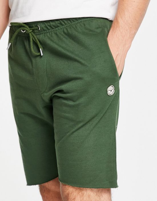 https://images.asos-media.com/products/le-breve-2-pack-raw-edge-jersey-shorts-in-olive-heather-gray/202598030-3?$n_550w$&wid=550&fit=constrain