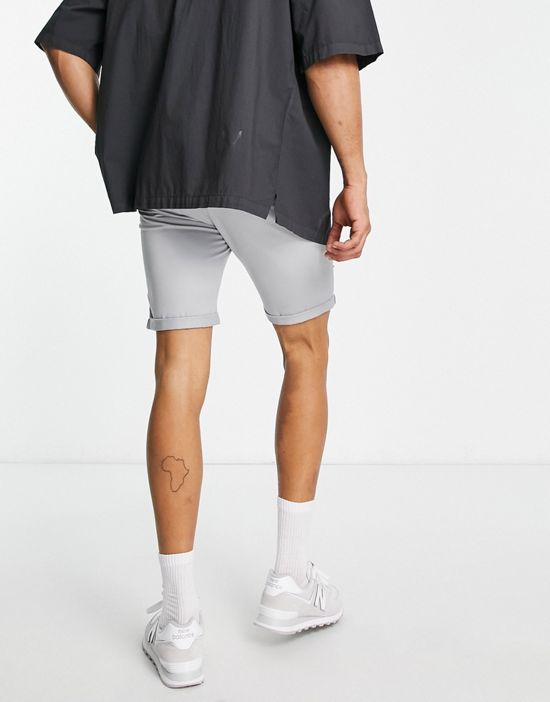 https://images.asos-media.com/products/le-breve-chino-shorts-in-light-gray/201399536-2?$n_550w$&wid=550&fit=constrain