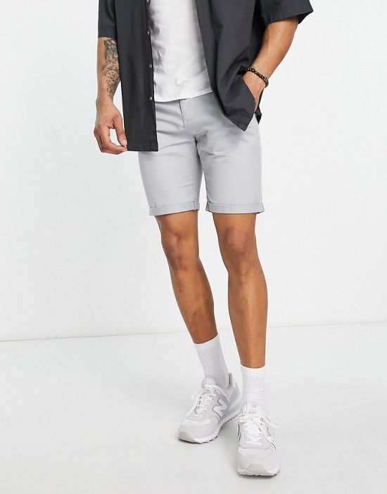 https://images.asos-media.com/products/le-breve-chino-shorts-in-light-gray/201399536-3?$n_550w$&wid=550&fit=constrain