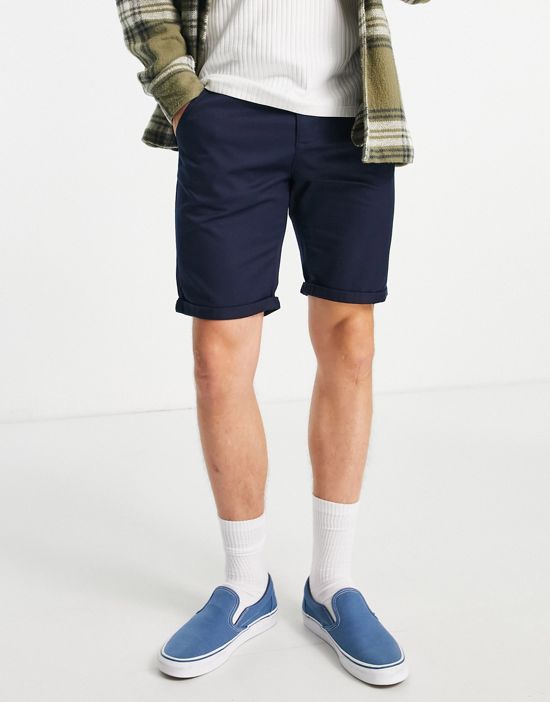 https://images.asos-media.com/products/le-breve-chino-shorts-in-navy/201399512-4?$n_550w$&wid=550&fit=constrain