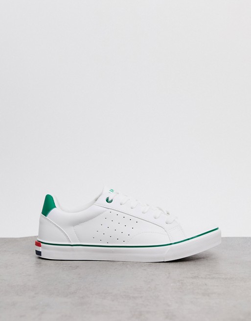 Le Breve classic tennis trainers in white with green trim