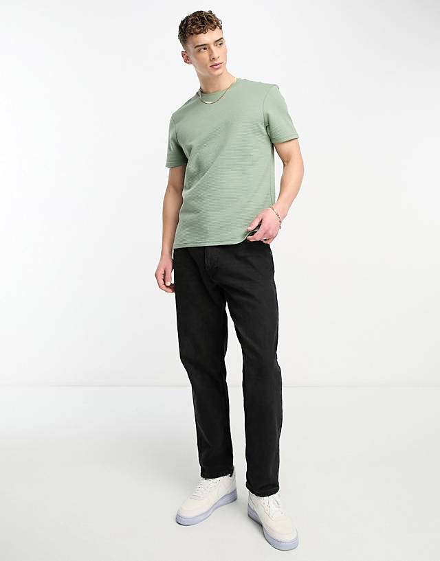Le Breve - drop needle cord t-shirt in pale green