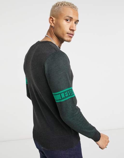 Le Breve - Grå trøje med rund hals og logo armbånd, 2 af 4