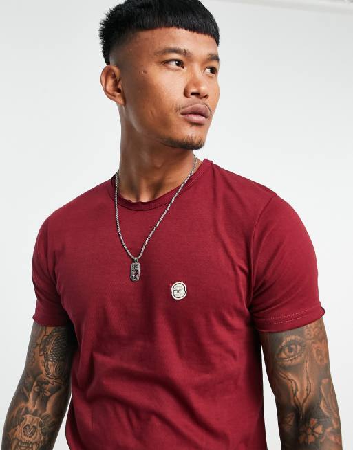 Le Breve – Longline-T-Shirt in Burgunderrot mit unbearbeitetem Saum