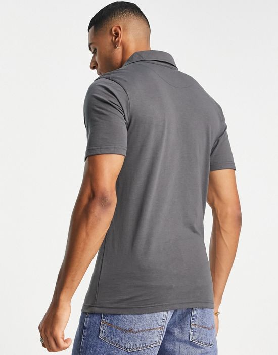 https://images.asos-media.com/products/le-breve-muscle-fit-polo-in-charcoal/202598063-3?$n_550w$&wid=550&fit=constrain