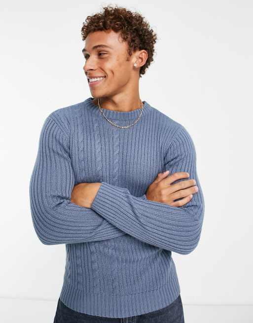 Le Breve – Niebieski dzianinowy sweter w żakardowy wzór z rozcięciem