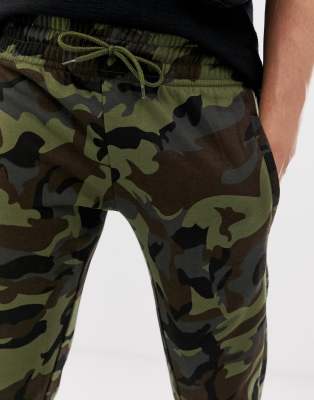 slim fit camo joggers