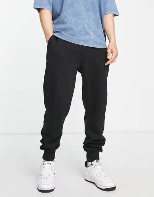 Le Breve slim fit sweatpants in black