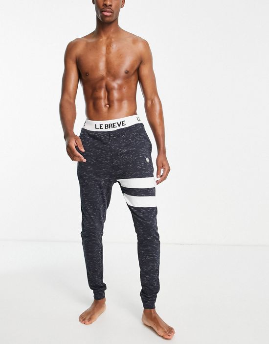 https://images.asos-media.com/products/le-breve-striped-lounge-pants-in-navy-and-white-part-of-a-set/200339195-1-navy?$n_550w$&wid=550&fit=constrain