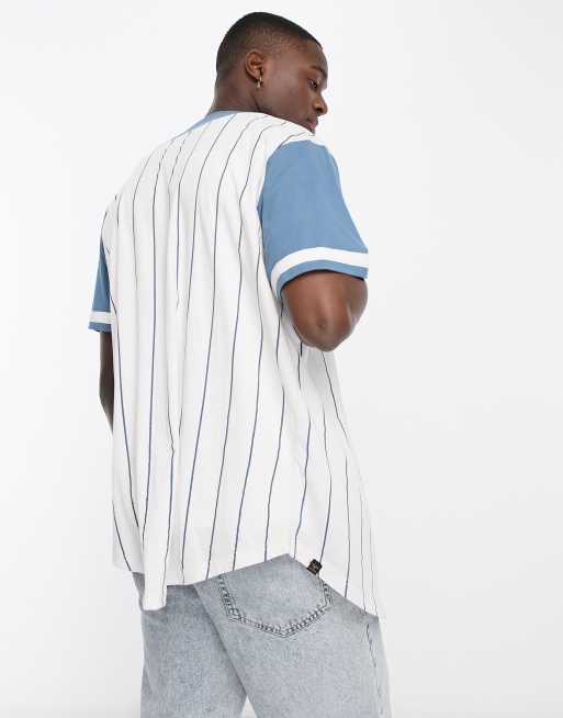 Le Breve T shirt bianca con bottoni stile baseball ASOS