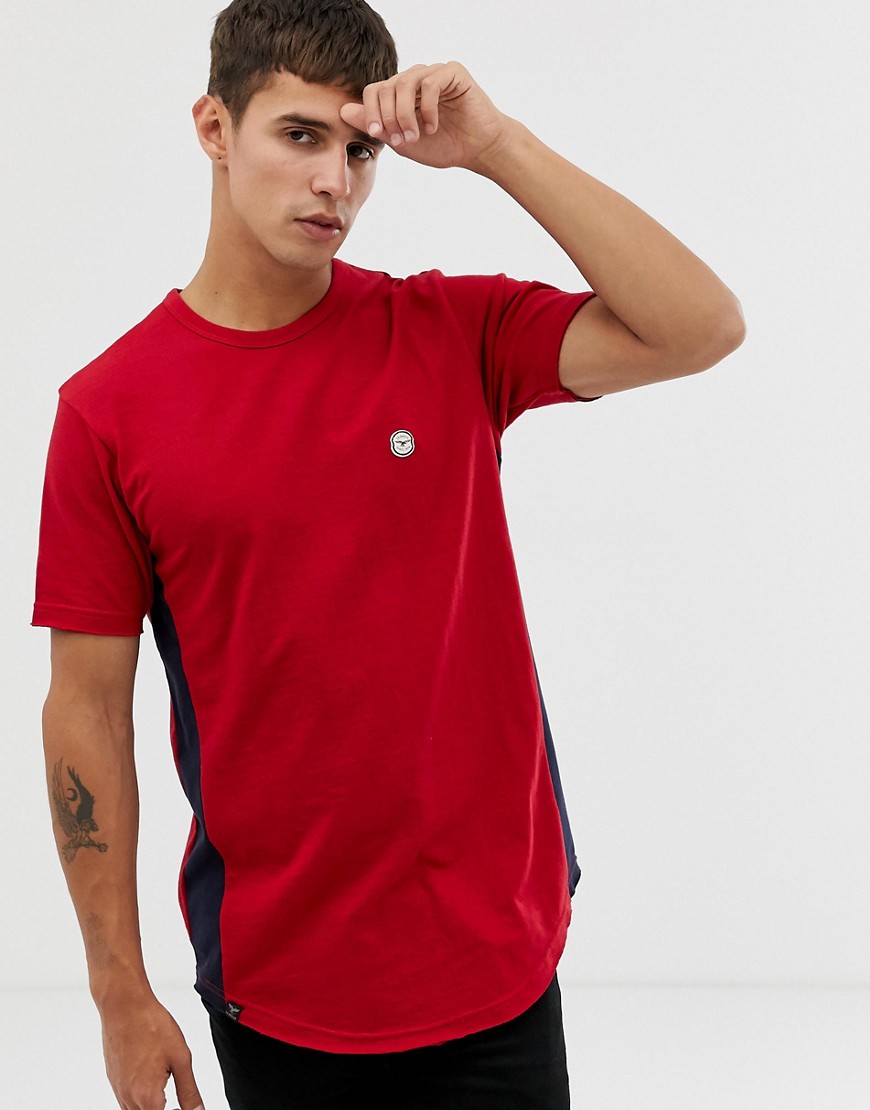 Le Breve - T-shirt lunga con riga laterale e bordi grezzi-Rosso