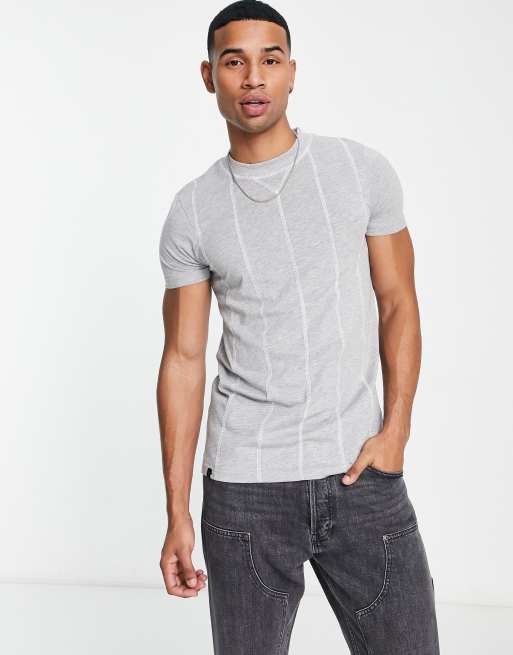 Le Breve - T-shirt met verticale stiksels in lichtgrijs