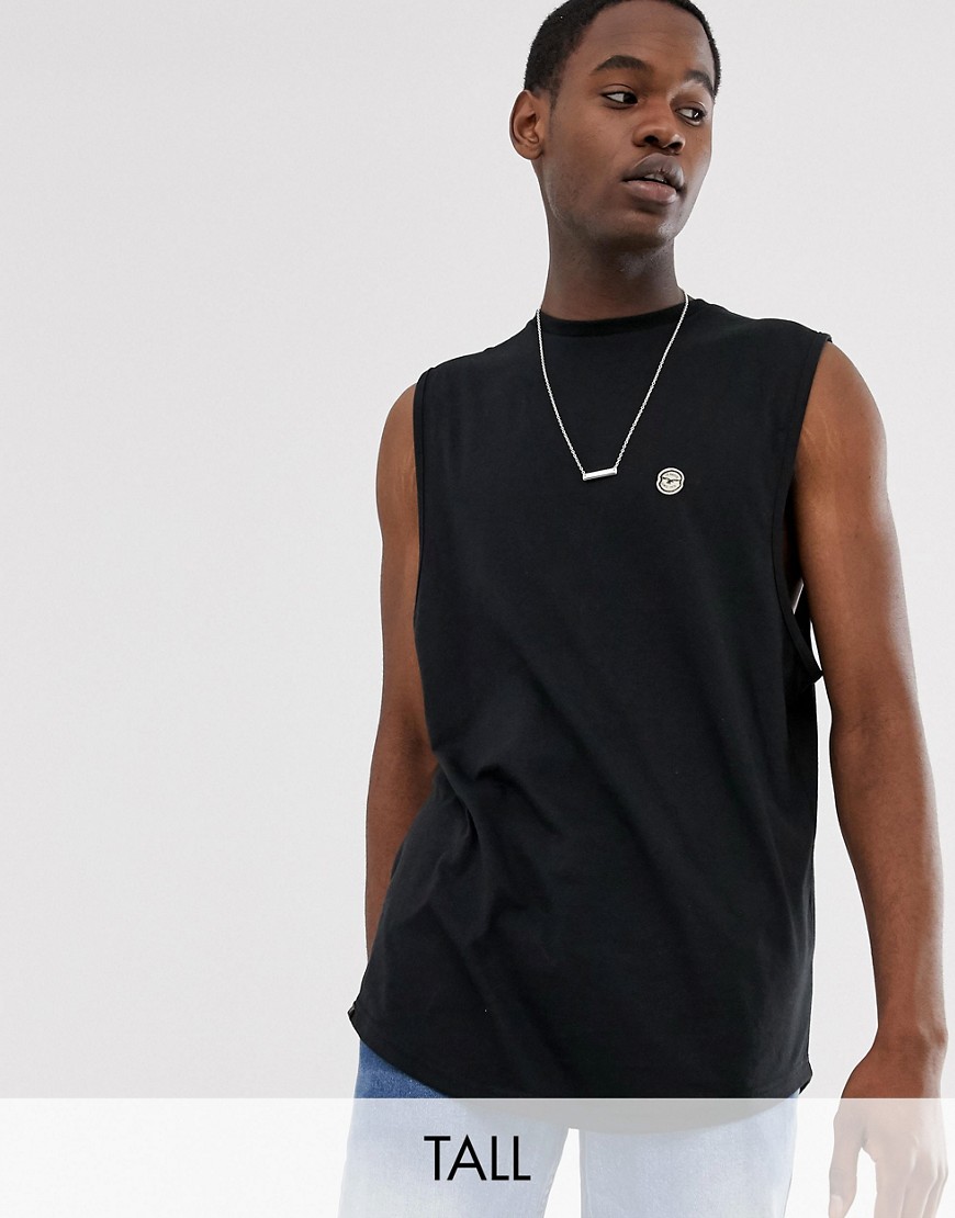 Le Breve Tall - T-shirt lunga con bordi grezzi-Nero