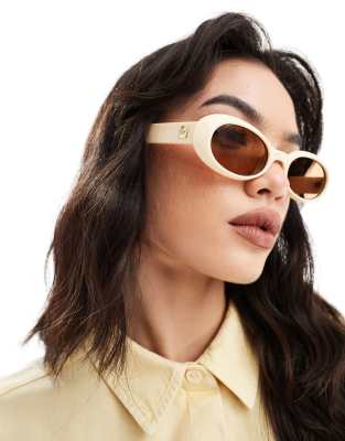 Le Specs Work It Oval Sunglasses In Ivory-white