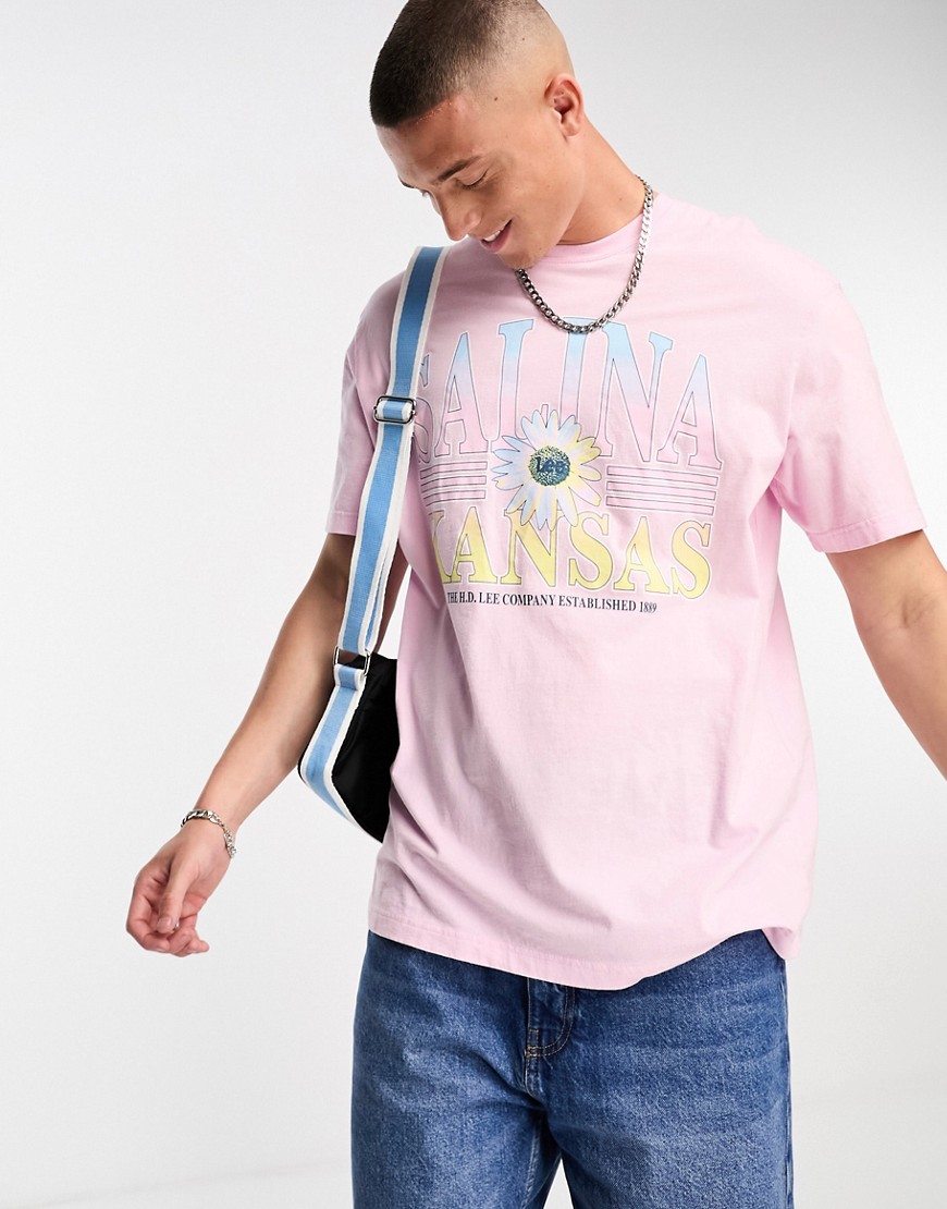 Lee 90s loose fit front print t-shirt in light pink