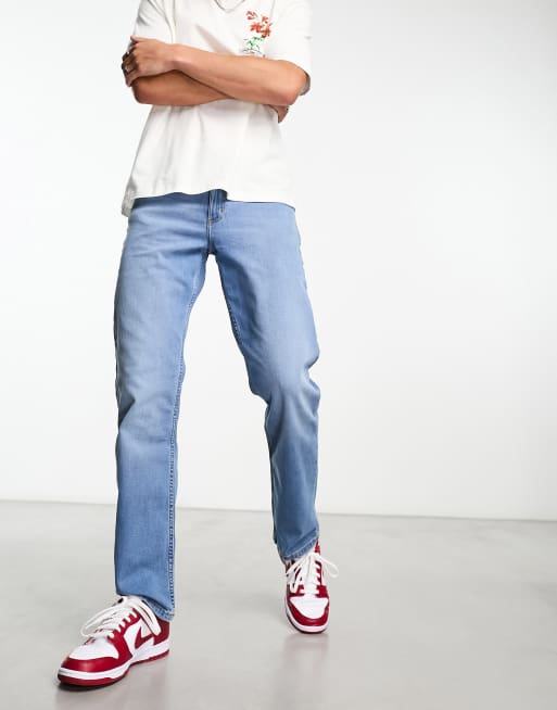 Lee – Brooklyn – Locker geschnittene Jeans in Hellblau