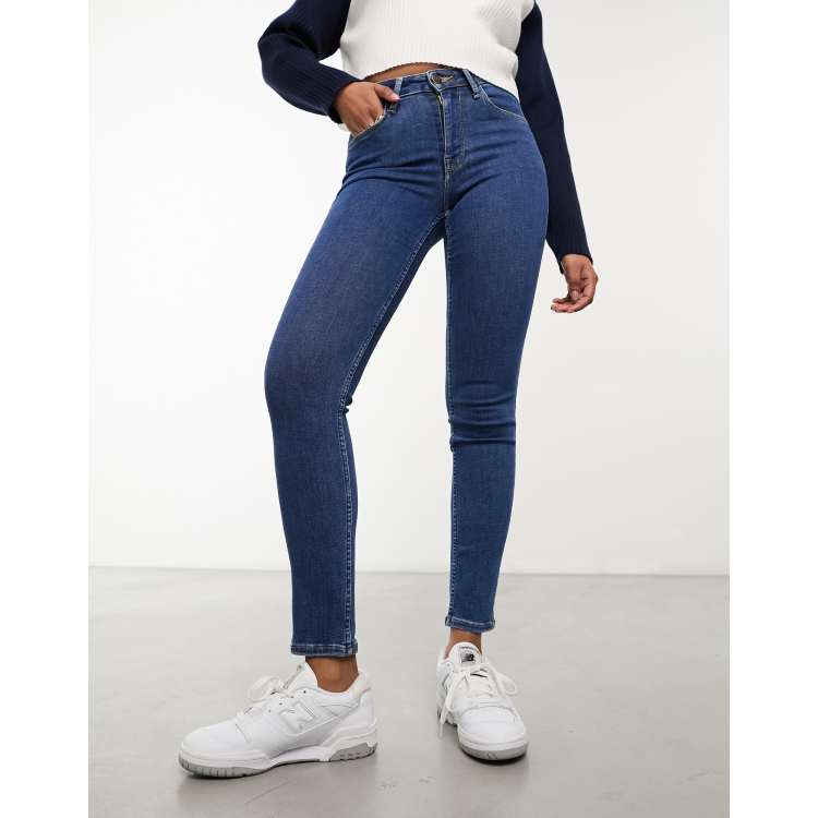 Sculpted high rise skinny jeans best sale forever 21