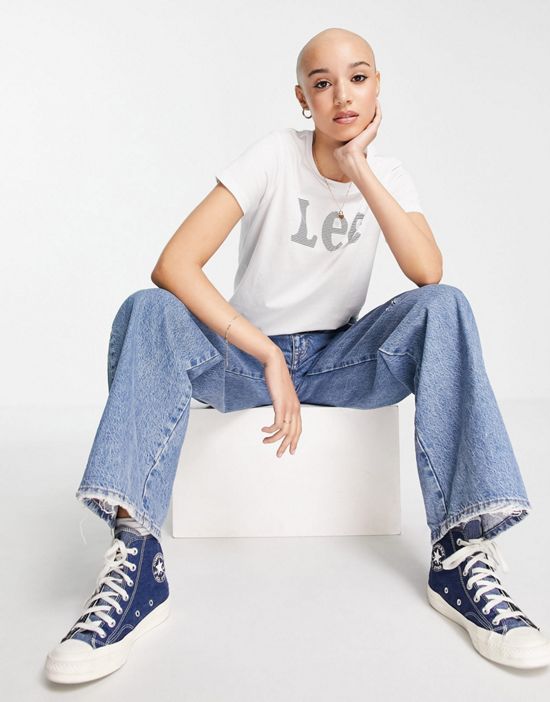 https://images.asos-media.com/products/lee-jeans-front-logo-tee-in-white/24409538-4?$n_550w$&wid=550&fit=constrain