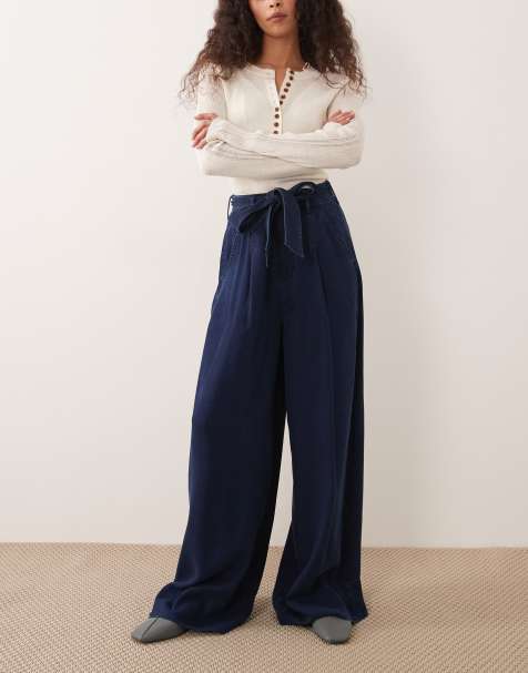 Lee pleated wide leg jeans in mid blue - view 1