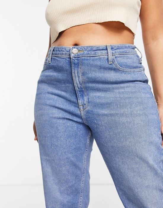 https://images.asos-media.com/products/lee-plus-retro-skinny-jeans-in-light-luna-blue/201354142-3?$n_550w$&wid=550&fit=constrain